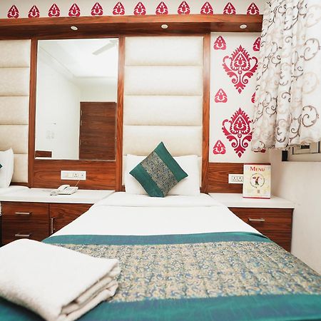Hotel Kabir Palace Karol Bagh 新德里 外观 照片