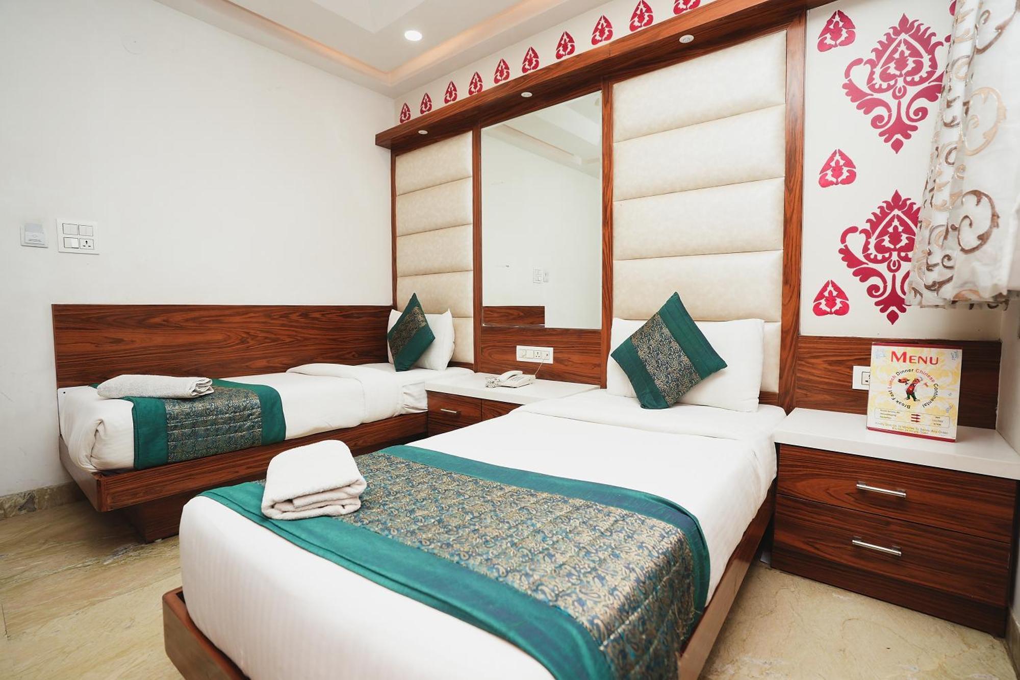 Hotel Kabir Palace Karol Bagh 新德里 外观 照片