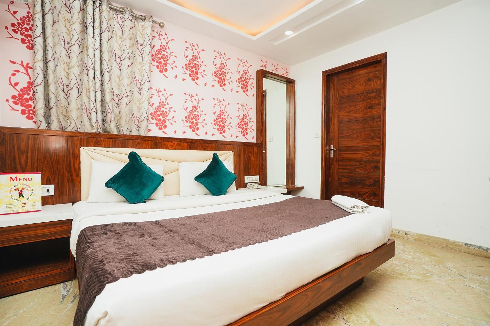 Hotel Kabir Palace Karol Bagh 新德里 外观 照片