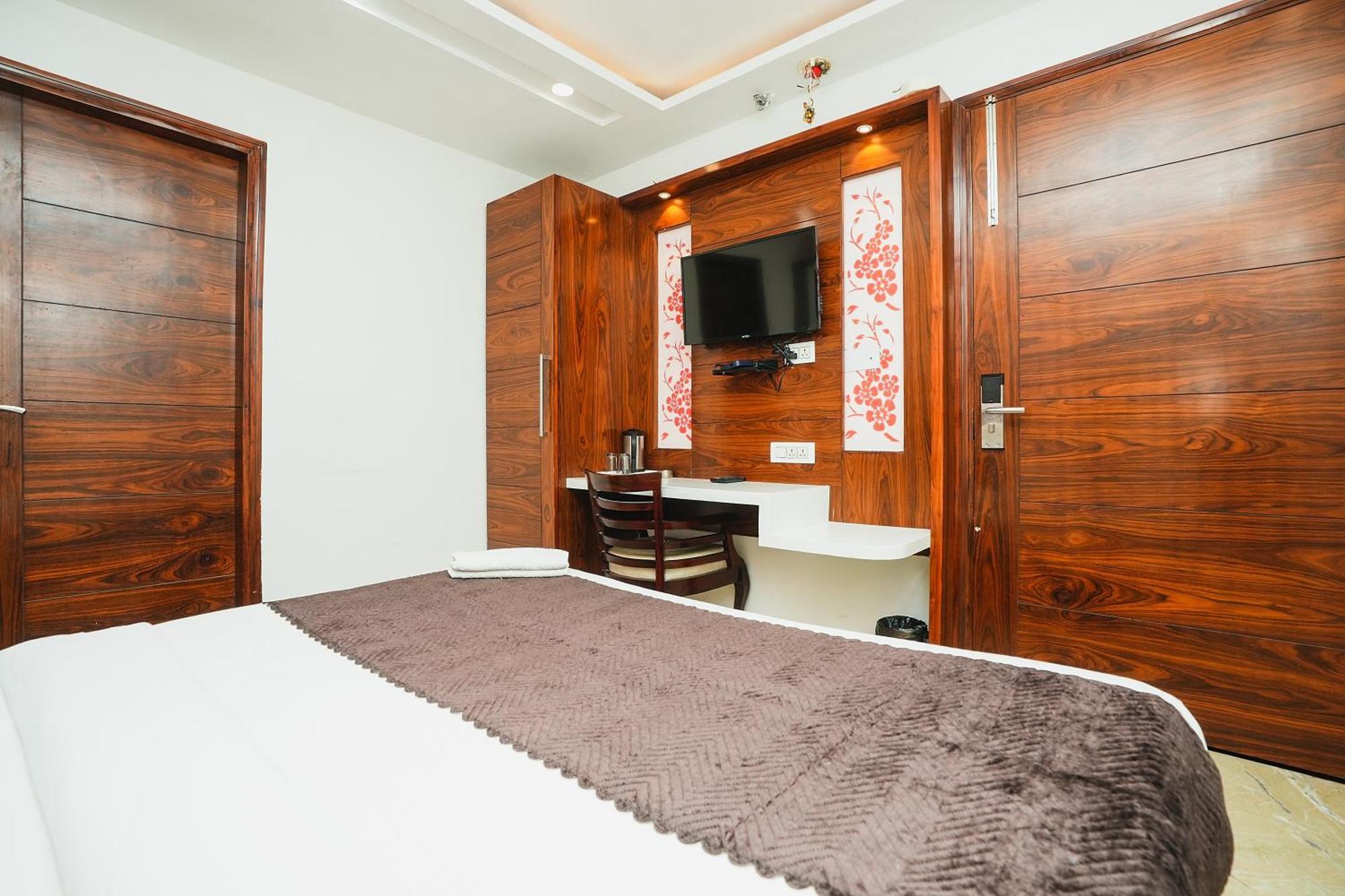 Hotel Kabir Palace Karol Bagh 新德里 外观 照片