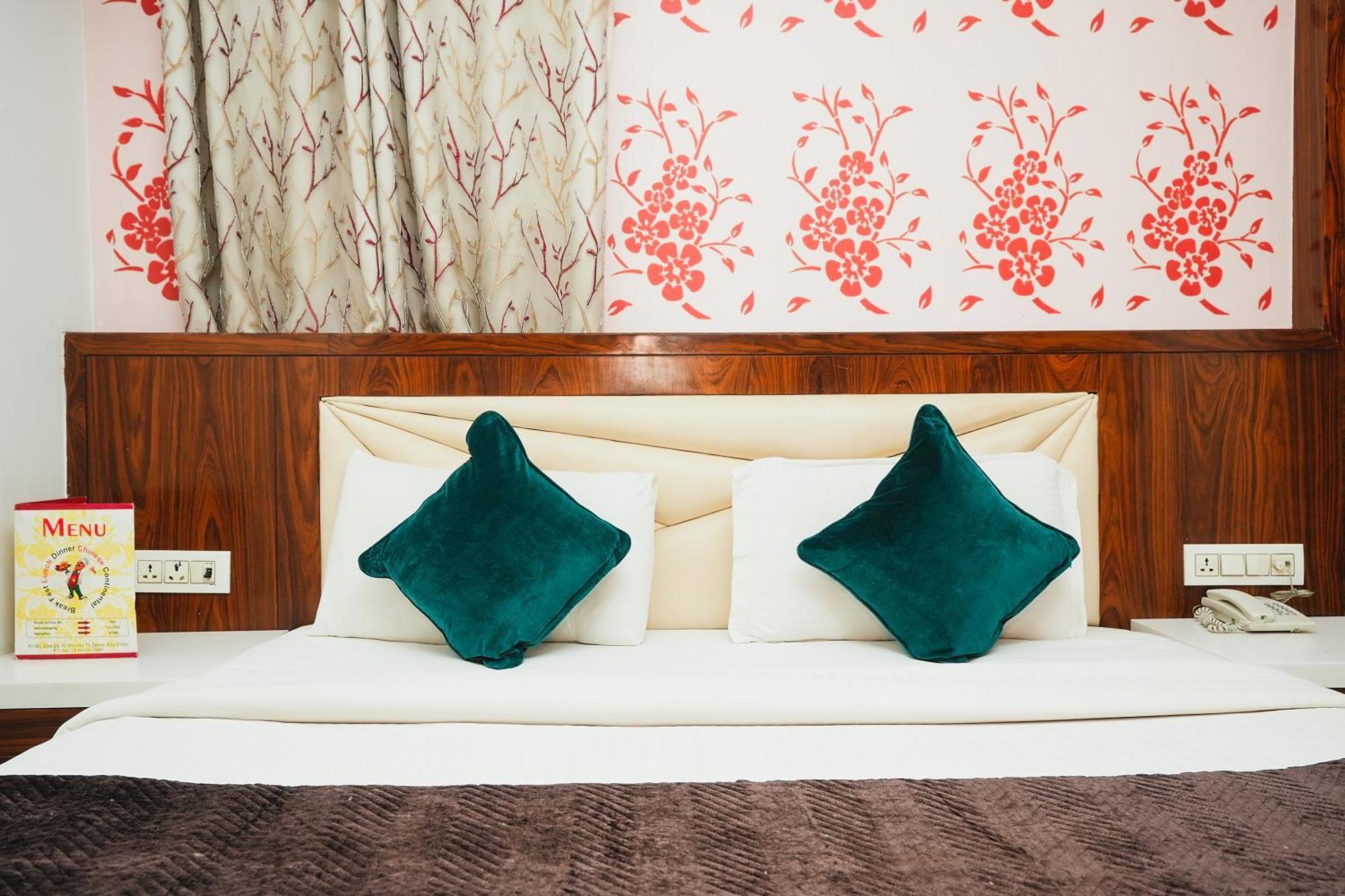 Hotel Kabir Palace Karol Bagh 新德里 外观 照片