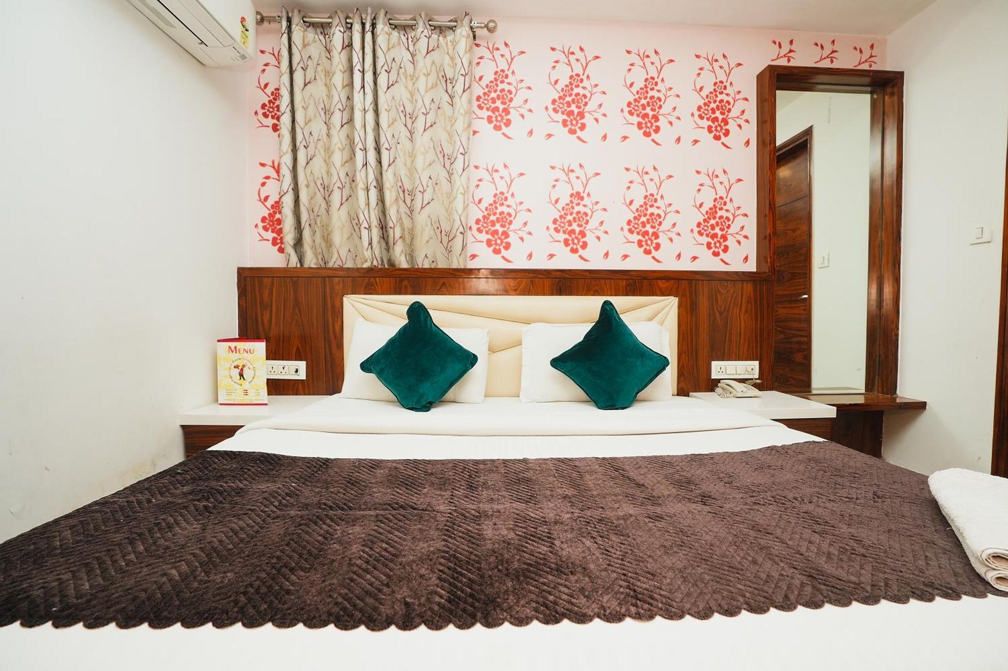 Hotel Kabir Palace Karol Bagh 新德里 外观 照片