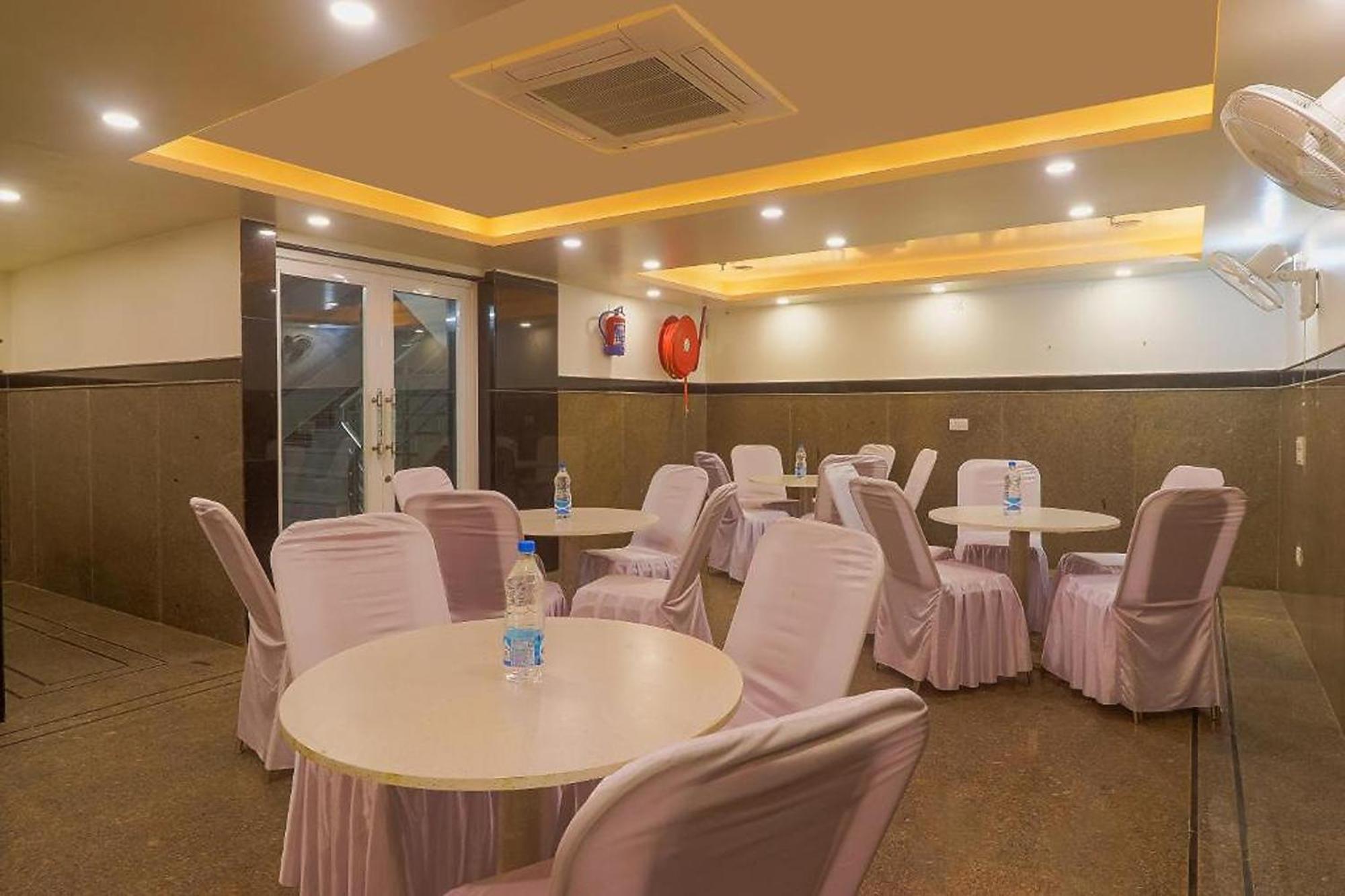 Hotel Kabir Palace Karol Bagh 新德里 外观 照片